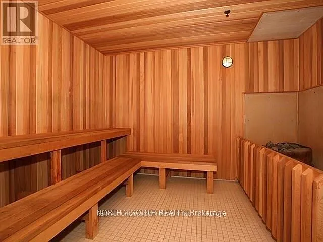 222 The Esplanade #913 — Photo 21
