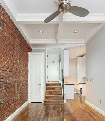 3rd image of 561 Hudson St APT 2