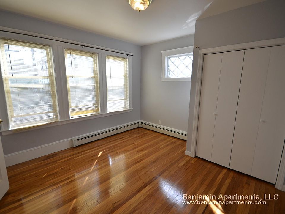 2nd image of 27 Kingsley St