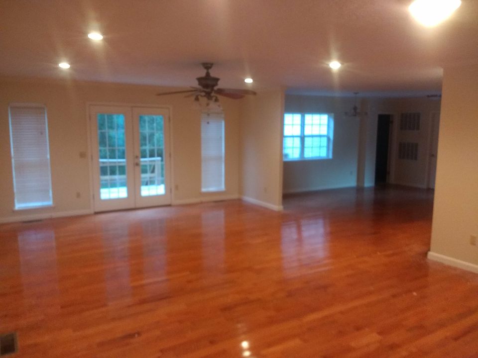 1st image of 262 Ballpark Dr