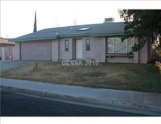 1st image of 328 Greenfield Ln