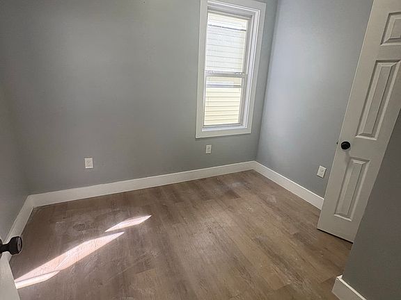 2nd image of 845 Garden St #2S