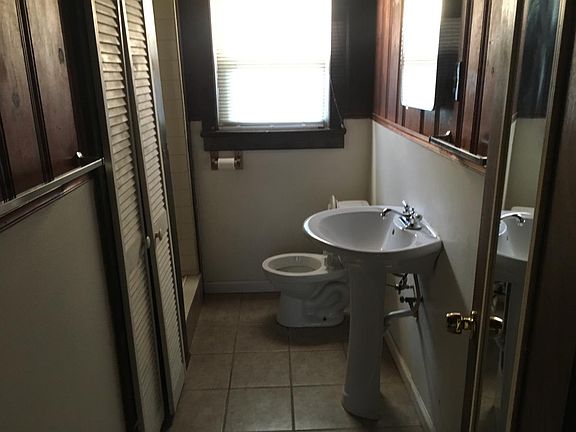 4th image of 9608 12th Bay St APT A