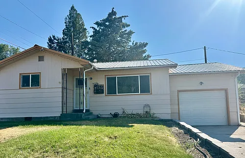 247 Riverside Dr Photo 1