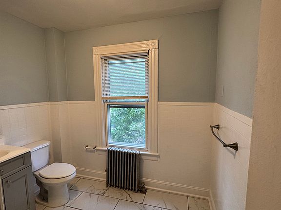 4th image of 165 Central Ave Floor 2