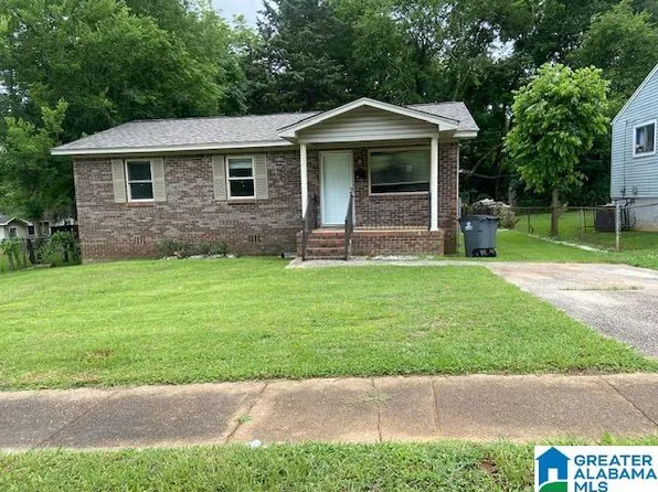 223 Woodward Dr, Bessemer, AL 35023