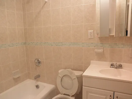 Rented by RV Realty | media 7