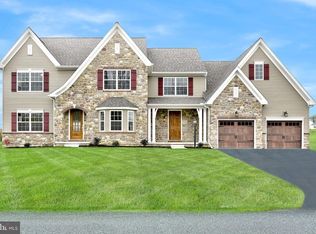 71 Black Matt Rd, Douglassville, PA 19518