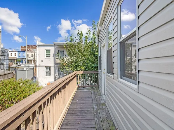 609 Newton Pl NW #B, Washington, DC 20010