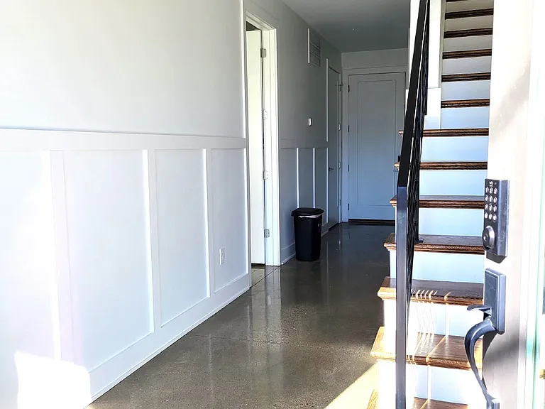618 Madison St — Photo 2