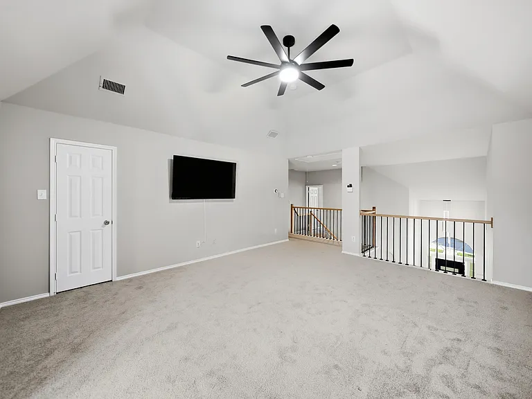 2416 McCarran Dr — Photo 43