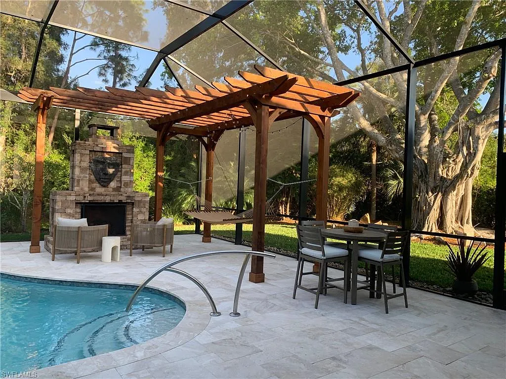 2 bed, 2.0 bath, 2342 sqft, $10,000 — Photo 2