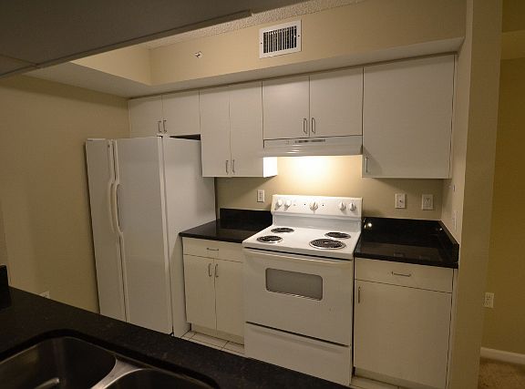5th image of 4852 N State Road 7 #3204