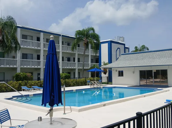 350 79th Ave N APT 124, Saint Petersburg, FL 33702
