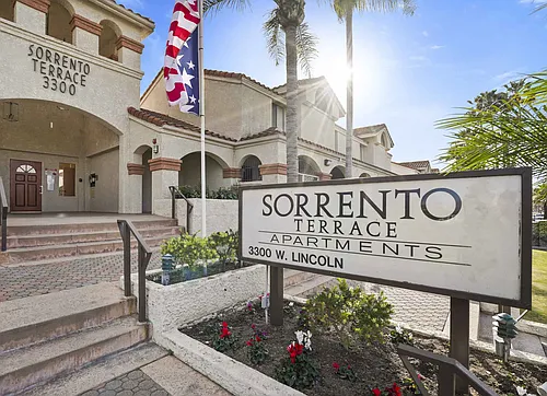 Sorrento Terrace Photo 1