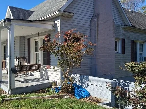 1115 Trogdon St, North Wilkesboro, NC 28659