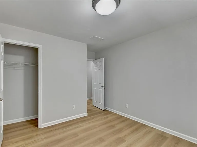 340 Waddington Trl — Photo 36