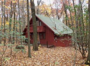 139 E Lake Rd, Acme, PA 15610