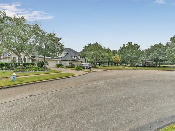 4th image of 13019 Urbanna Ct