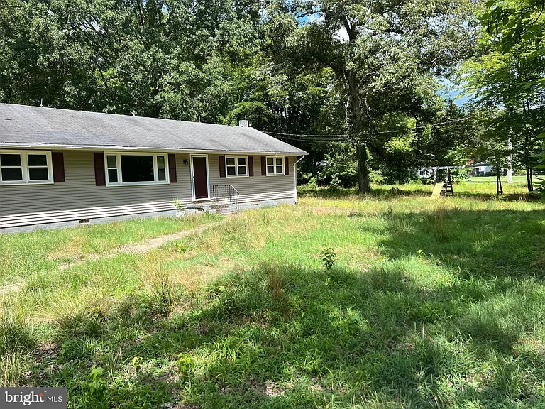 3813 Mount Pleasant Rd — Photo 2