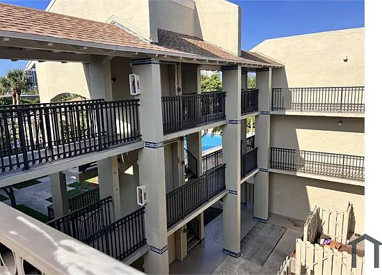 1500 N Congress Ave — Photo 1