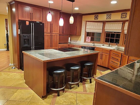 Kitchen island seating