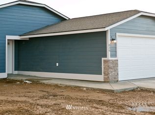 735 E Mount Baker St, Othello, WA 99344