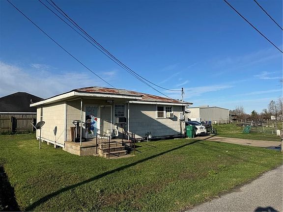 3rd image of 2205 Paul Gaudet St