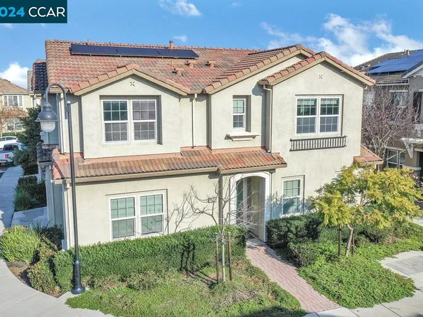 1521 Hayden St, Hayward, CA 94545