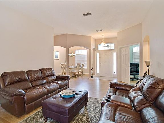 5th image of 69 Pleasent Hill Dr