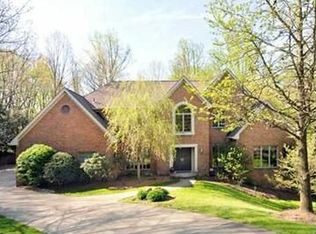 313 Olde Chapel Trl, Pittsburgh, PA