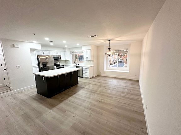 4th image of 4833 Fawn Way #104