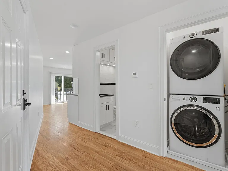 14 W 49th St #1 — Photo 20