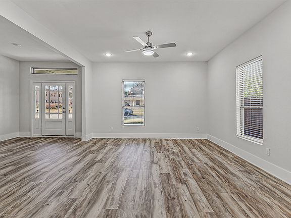 4th image of 608 N Catherine St