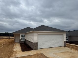 7025 Potomac Trl, Bauxite, AR 72011