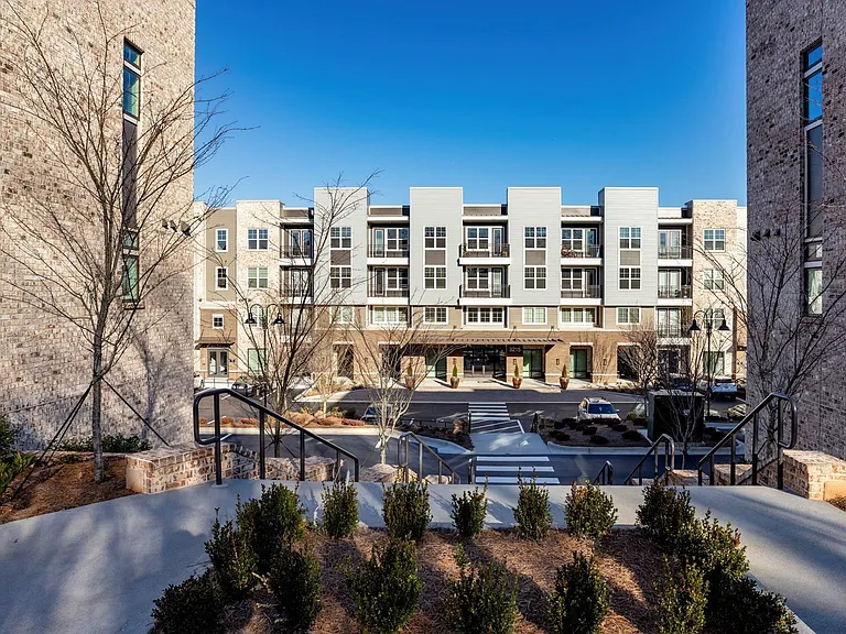 Everleigh Duluth 55+ Active Adult Apartments + — Photo 24