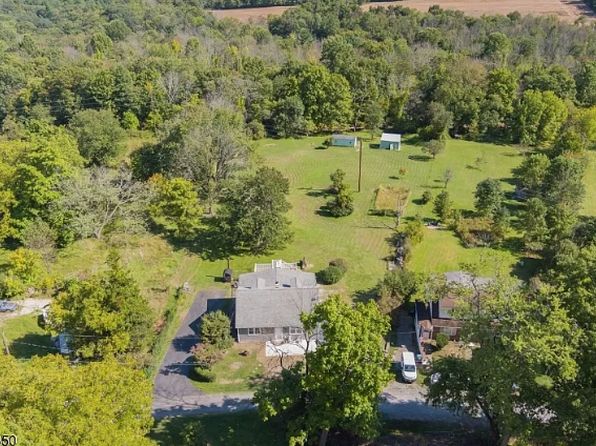 14 Towpath Rd