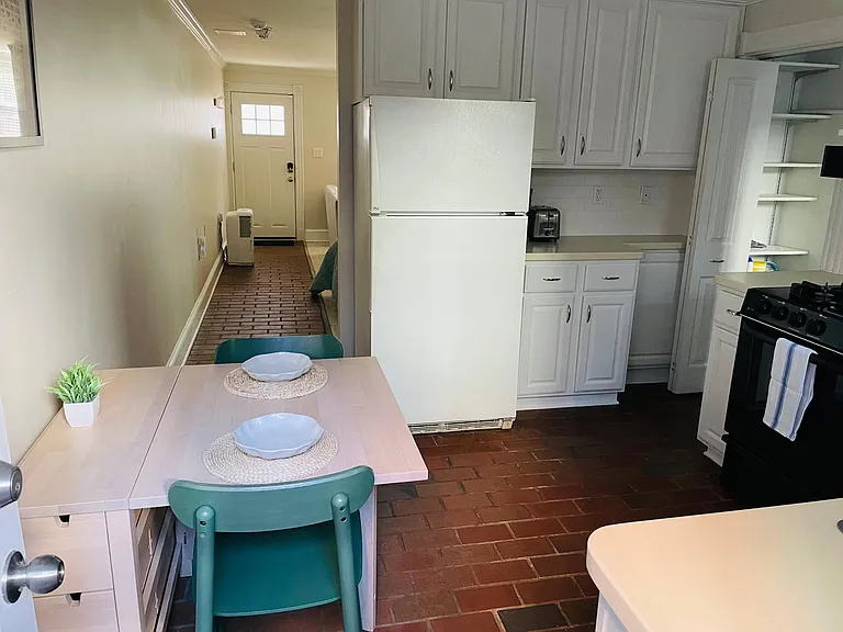334 S Carolina Ave SE #B — Photo 11