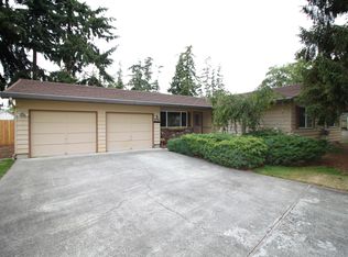 2170 Crosswoods Cir, Oak Harbor, WA 98277