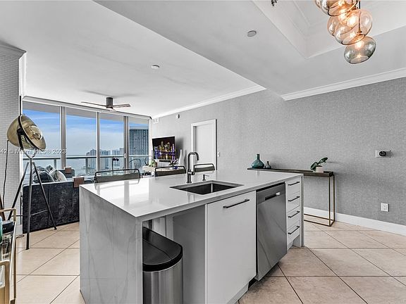 5th image of 888 Biscayne Blvd APT 4006
