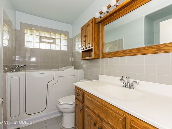 4th image of 204 Glengary Dr