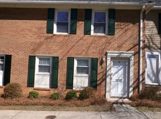 3915 B Valley Ct, Winston Salem, NC 27106