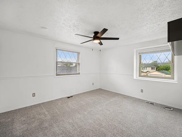 2785 Frazier Ln — Photo 26