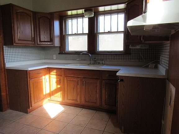 3rd image of 3191 1st Ave S