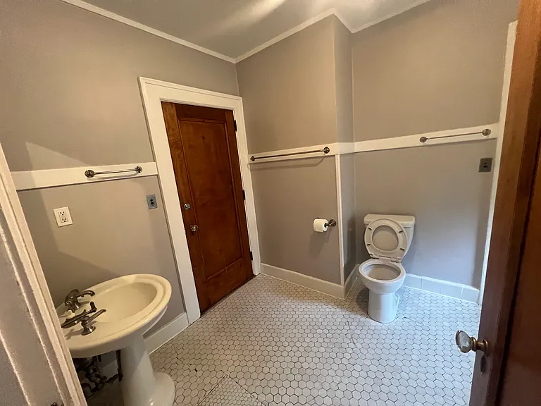 515 N Pinckney St #3 — Photo 11