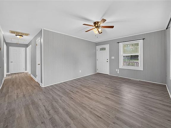 5th image of 115 Nelson Dr