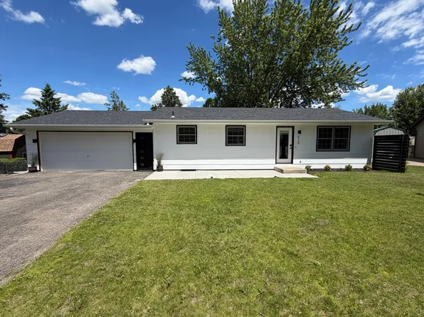 620 Hillside Dr NW, Watertown, MN 55388
