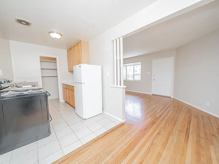 2275 Park Blvd — Photo 4