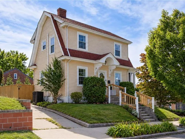 150 Dexterdale Rd, Providence, RI 02906