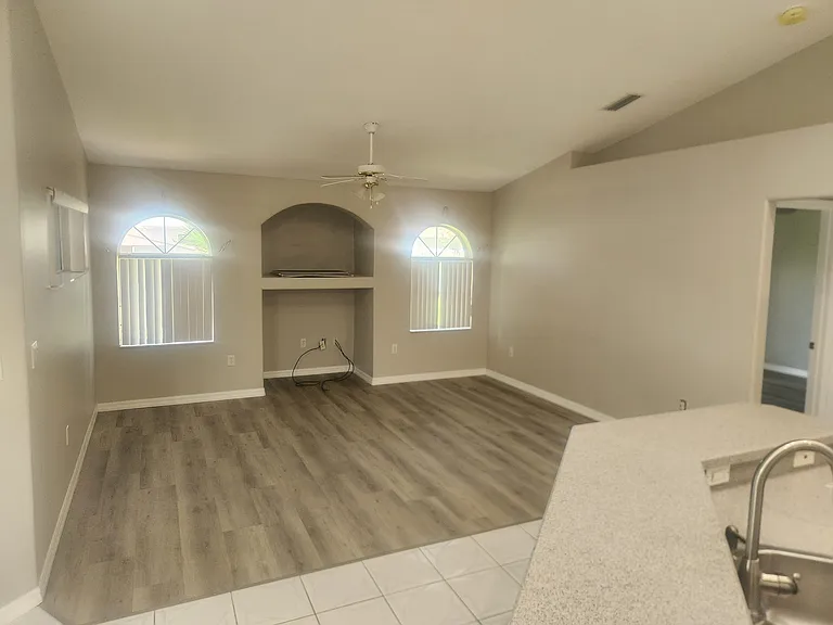 15 Prince Walter Ln — Photo 7